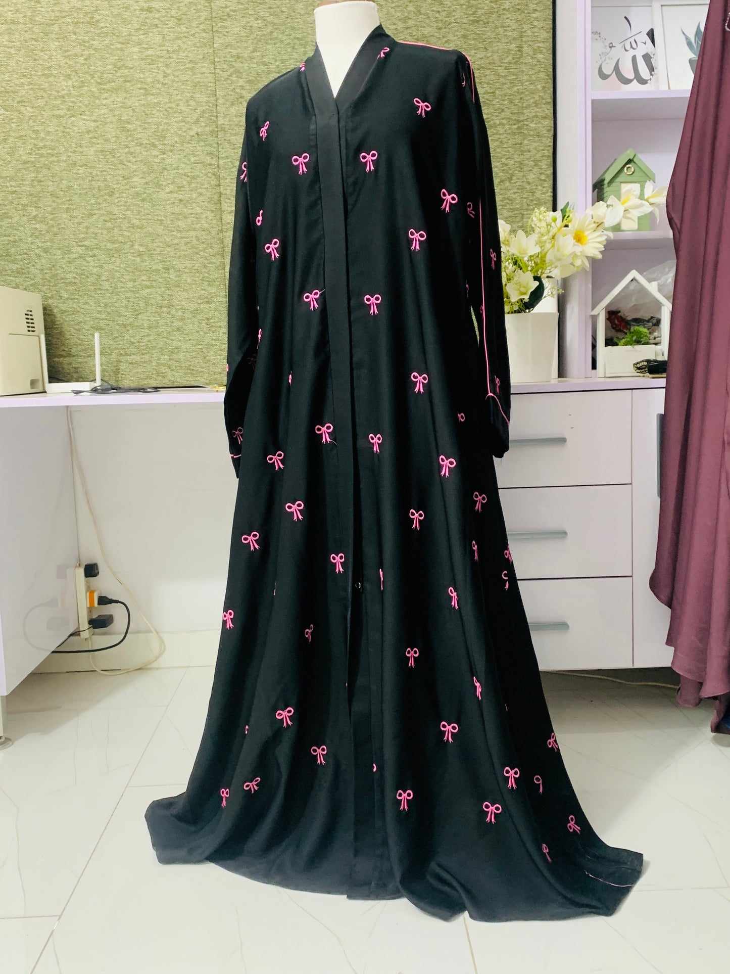 Bow Abaya Timeless Elegance
